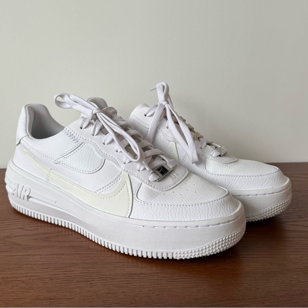 Nike Air Force 1 PLT.AF.ORM
Triple White (Women's)